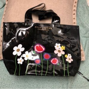 Marc Jacobs fragrance tote